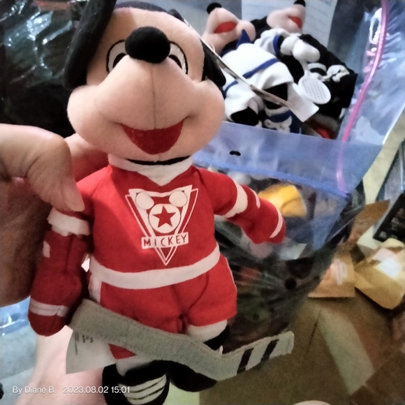 Retired 6-Mickey Sport Beanies NWT - Picture 6 of 12